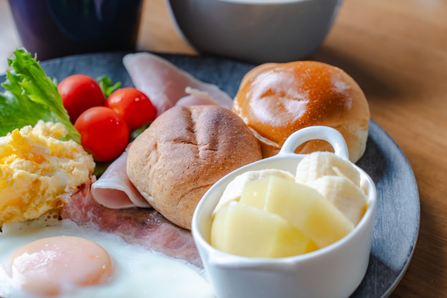 breakfast-only