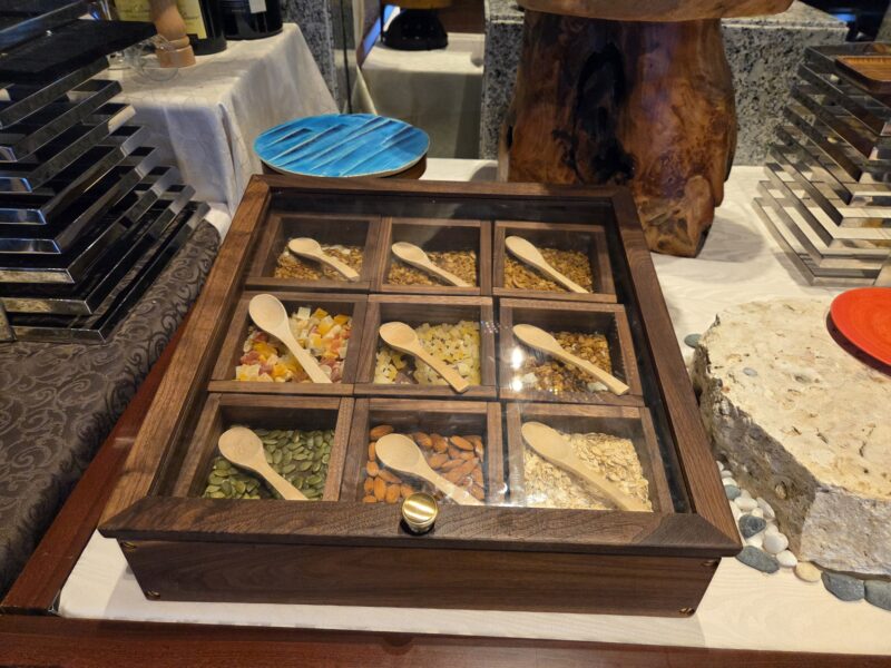 shigira-allamanda-lounge