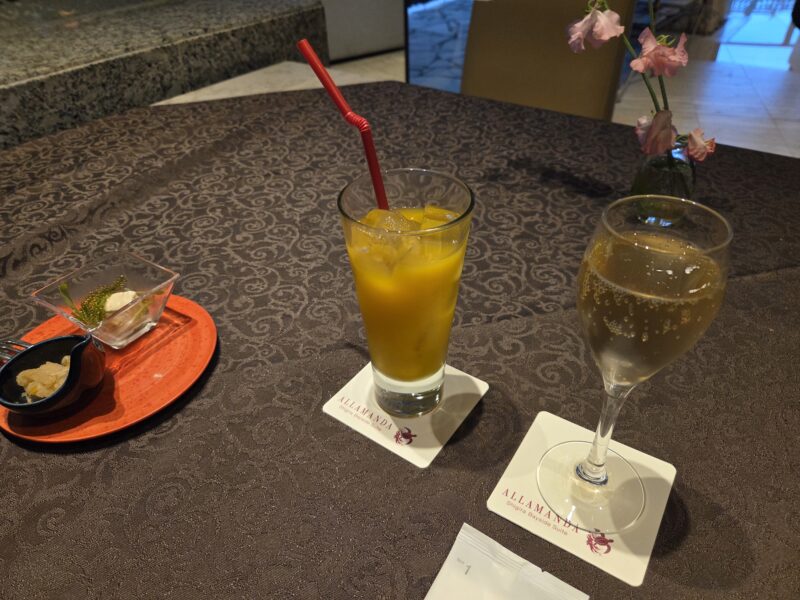 shigira-allamanda-lounge