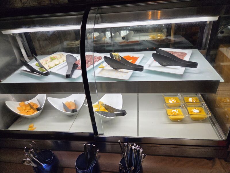 shigira-allamanda-lounge